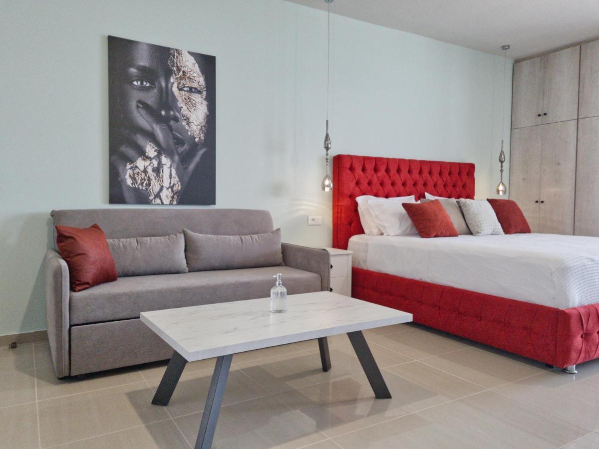 Epipleon Luxury Suites -102- Δωμάτιο 45τμ με βεράντα 35τμ μπροστά στη θάλασσα Ναύπακτος Εξωτερικό φωτογραφία